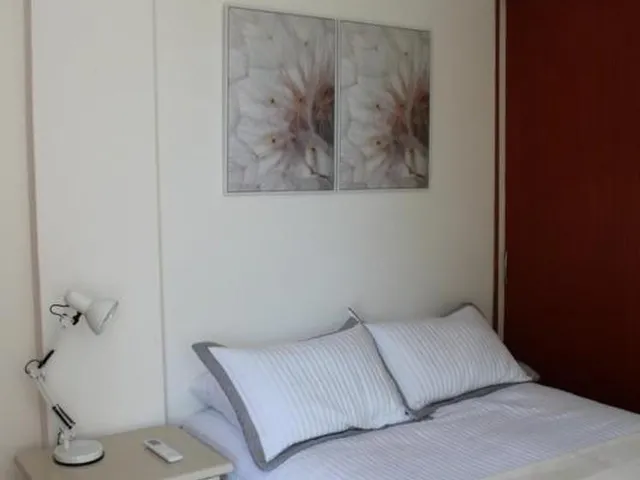 Imagem 8: ALUGO Apto Mobiliado Carnaval 27, Barra, 45 m² Armários, TV , Cama de Casal, Ar Split