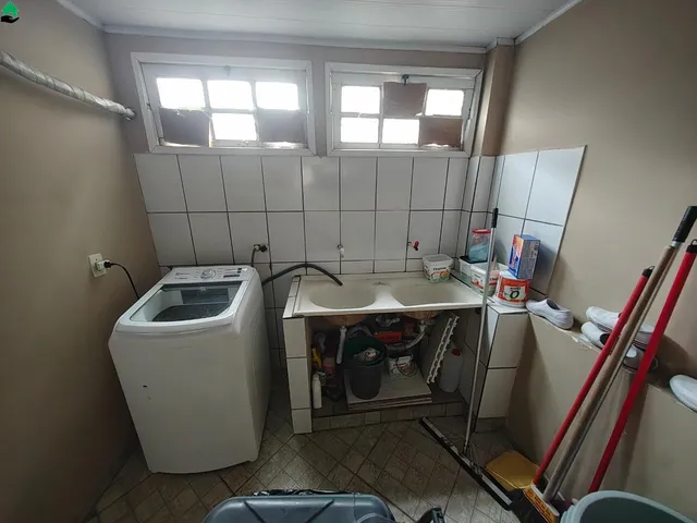 Imagem 16: Ponto Comercial À Venda em Serra-Es, Bairro José de Anchieta: 2 Salas, 6 Banheiros, 500M² de Área. Aproveite!