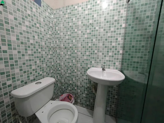 Imagem 5: Ponto Comercial À Venda em Serra-Es, Bairro José de Anchieta: 2 Salas, 6 Banheiros, 500M² de Área. Aproveite!