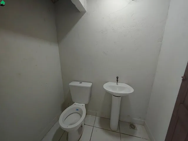 Imagem 5: Imperdível Oportunidade: Ponto Comercial À Venda em Serra-Es, Parque das Gaivotas, 3 Salas, 6 Banheiros, 3 Vagas, 320M²