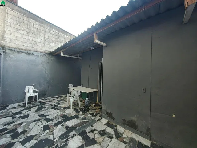 Imagem 3: Ponto Comercial À Venda em Serra-Es, Bairro Barcelona: 3 Salas, 3 Banheiros, 2 Vagas de Garagem, 150M² de Área
