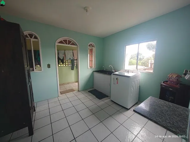 Imagem 13: Casa de Luxo À Venda em Serramar, Serra-Es ? 7 Quartos, 1 Suíte, 3 Salas, 6 Banheiros, 3 Vagas de Garagem - 410M²