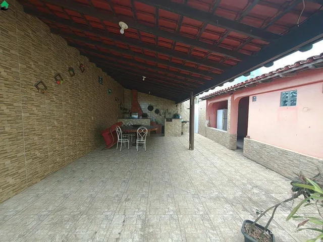 Imagem 6: Casa de Luxo À Venda em Serramar, Serra-Es ? 7 Quartos, 1 Suíte, 3 Salas, 6 Banheiros, 3 Vagas de Garagem - 410M²