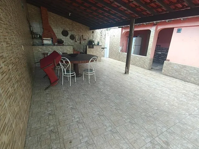 Imagem 11: Casa de Luxo À Venda em Serramar, Serra-Es ? 7 Quartos, 1 Suíte, 3 Salas, 6 Banheiros, 3 Vagas de Garagem - 410M²