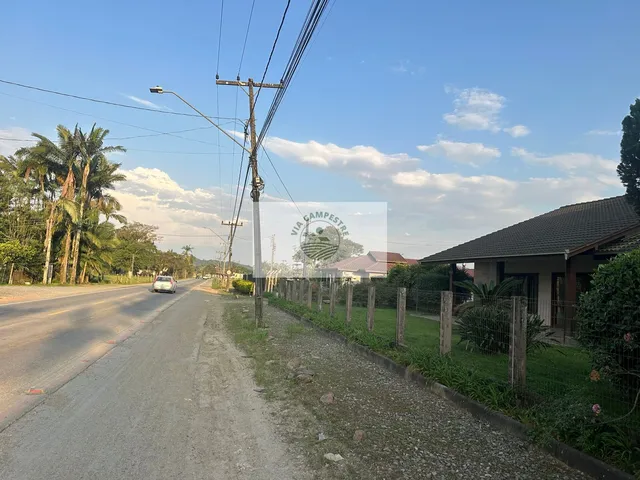 Imagem 6: Terreno de frente para Estrada da Ilha, com casa, rancho, imóvel todo plano
