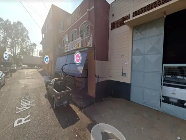 Imagem 12: Imperdível oportunidade: Casa comercial de alto padrão no Tibery, Uberlândia-MG! 17