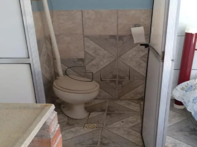 Imagem 13: Imperdível oportunidade: Casa comercial de alto padrão no Tibery, Uberlândia-MG! 17