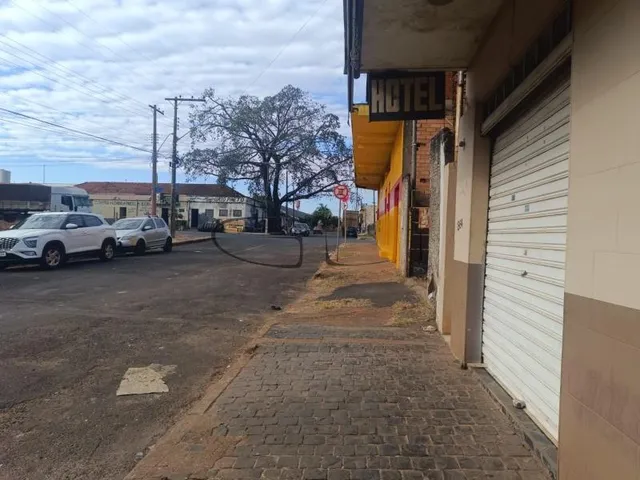 Imagem 9: Salão comercial de 25m² para locação no bairro Tibery em Uberlândia-MG, pronto para