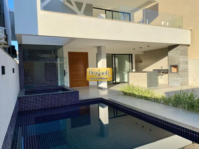 Imagem: Casa de luxo no Recreio dos Bandeirantes