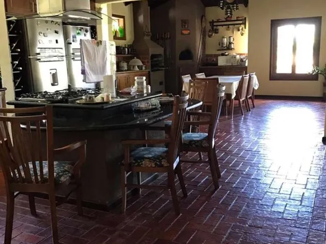 Imagem 7: Venha se encantar com essa maravilhosa casa em condomínio fechado, localizada no Km 39