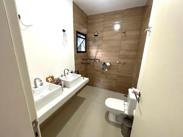 Imagem 9: Desfrute de uma experiência de morar única nesta casa térrea localizada na Via das