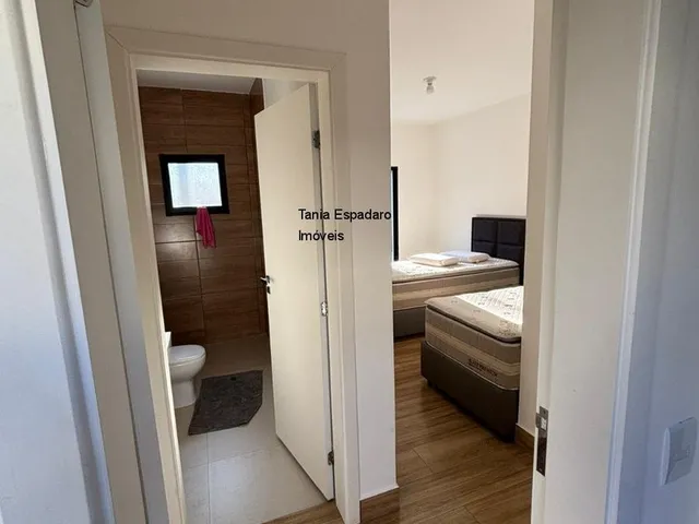 Imagem 4: Desfrute de uma experiência de morar única nesta casa térrea localizada na Via das
