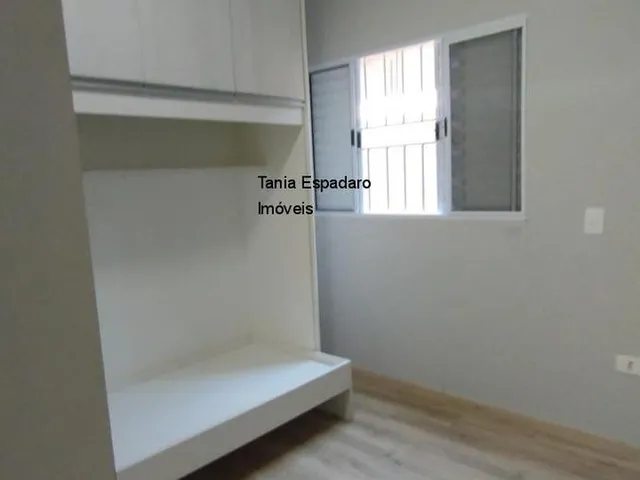Imagem 3: Esta incrível residência se destaca por sua planta generosa e distribuição