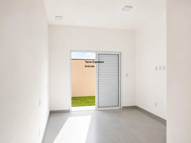 Imagem 16: Venha conhecer esta incrível casa moderna, que combina perfeitamente iluminação