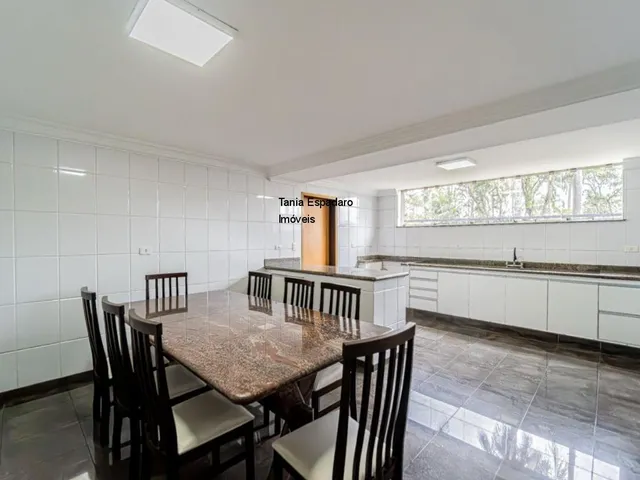 Imagem 8: Esta magnífica e imponente residência localizada no prestigiado Jardim Passárgada é o