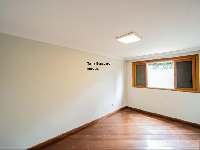 Imagem 13: Esta magnífica e imponente residência localizada no prestigiado Jardim Passárgada é o