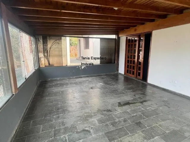 Imagem 14: Casa de Estilo Clássico e Versatilidade no Coração da Granja Viana 976,50m² de