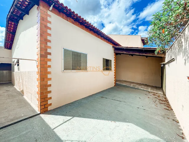 Imagem: Casa À Venda no Bairro Sibipiruna - Araguari/Mg