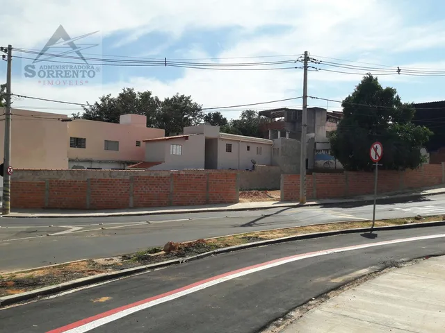 Imagem: Terreno Misto de Esquina em Uma das Principais