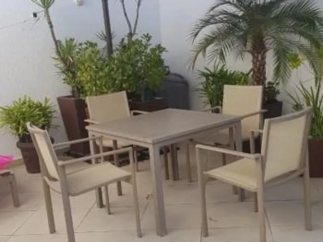 Imagem 9: Cobertura duplex super aconchegante com 5/4, 2 suítes e 4 garagens na Pituba