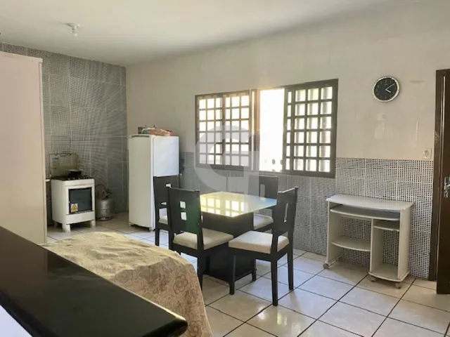 Imagem 8: Casa triplex de 4/4 e nascente em Stella Maris