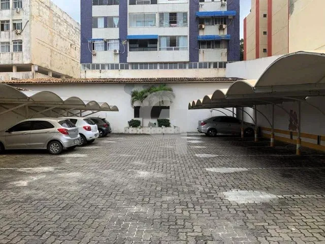 Imagem: Terreno de 700m² com galpão 400m² e 15