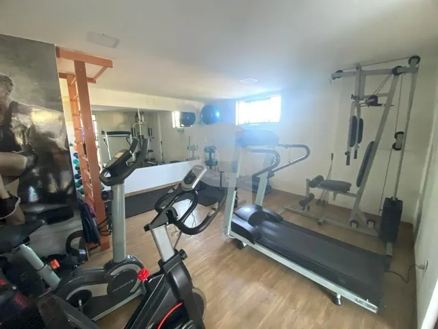 Imagem 7: Venha conhecer este incrível apartamento de 3/4 com 1 suíte, 2 garagens, varanda e
