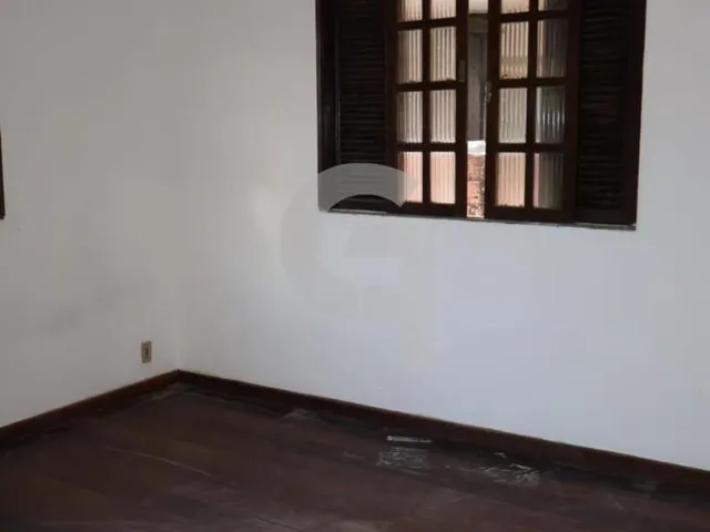 Imagem 7: Casa Triplex na Boca do Rio com 350m², 5 Quartos e 2 Suítes com Hidromassagem