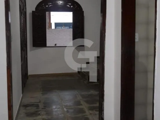 Imagem 4: Casa Triplex na Boca do Rio com 350m², 5 Quartos e 2 Suítes com Hidromassagem