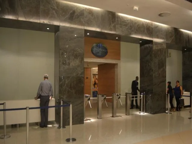 Imagem 4: SALA COMERCIAL PARA LOCAÇÃO, MUNDO PLAZA - CAMINHO DAS ÁRVORES, SALVADOR