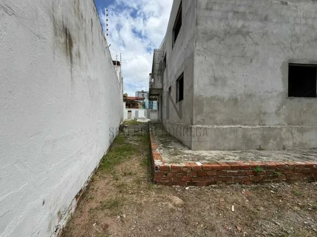 Imagem 10: Casa Dulplex Jardim Ocenia a Poucos Metros do Mar! 160m² 4 Quartos, 2 Suítes