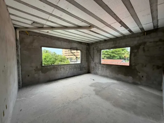Imagem 2: Casa Dulplex Jardim Ocenia a Poucos Metros do Mar! 160m² 4 Quartos, 2 Suítes