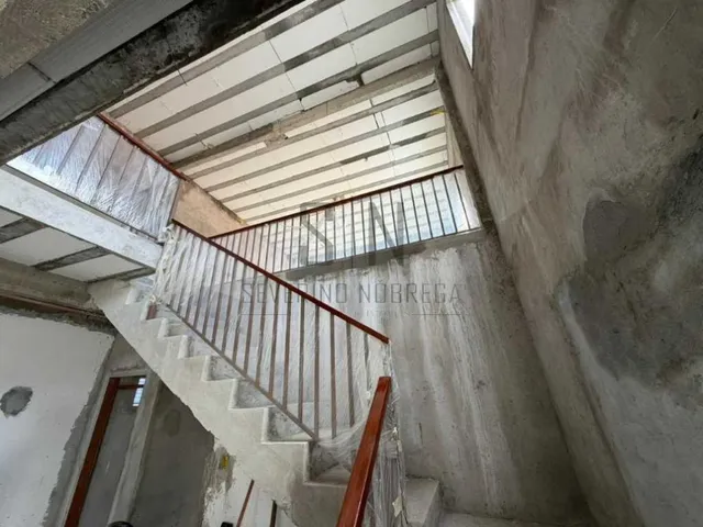 Imagem 9: Casa Dulplex Jardim Ocenia a Poucos Metros do Mar! 160m² 4 Quartos, 2 Suítes