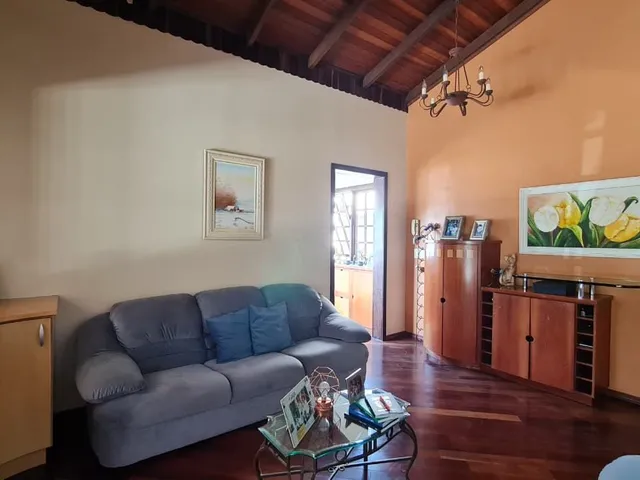 Imagem 4: Residência Estilo Colonial, Semi-Mobiliada!