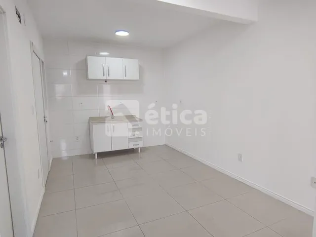Imagem 3: Sobrado para locação, 02 suítes, vaga para carro, bairro São João Itajaí SC