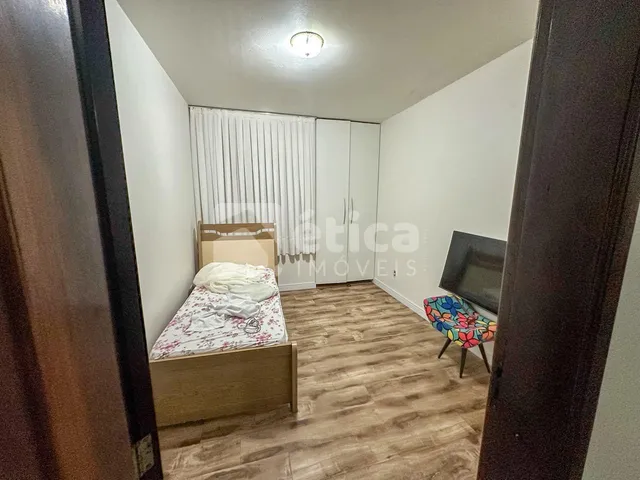 Imagem 10: Casa para Locação no São João com 6 Dormitórios, Piscina e Galpão de 75m²