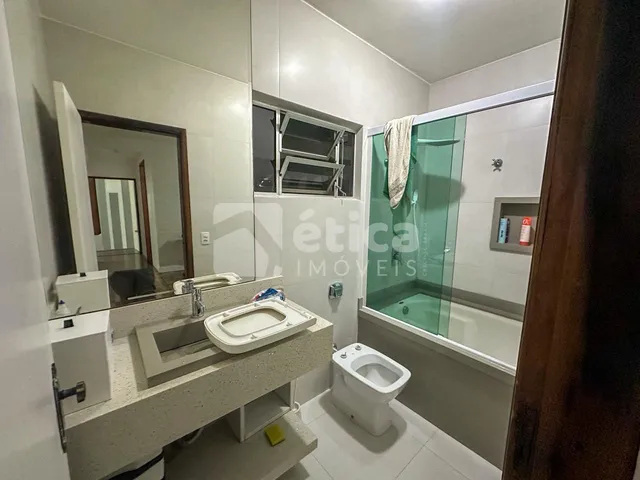 Imagem 3: Casa para Locação no São João com 6 Dormitórios, Piscina e Galpão de 75m²