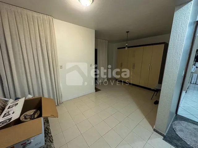 Imagem 14: Casa para Locação no São João com 6 Dormitórios, Piscina e Galpão de 75m²
