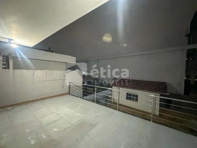 Imagem 11: Casa para Locação no São João com 6 Dormitórios, Piscina e Galpão de 75m²