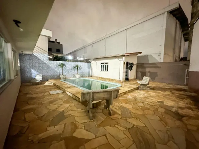 Imagem 8: Casa para Locação no São João com 6 Dormitórios, Piscina e Galpão de 75m²
