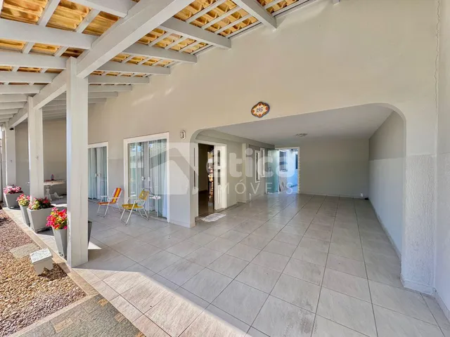 Imagem 8: Casa com 4 Quartos e 339m² para Locação no Bairro Fazenda Itajaí/SC