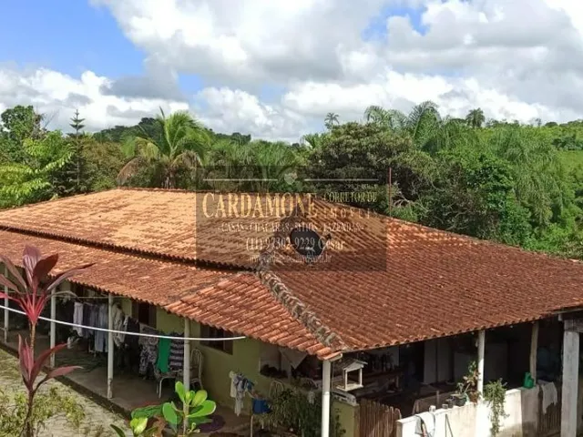 Imagem: A fazenda possui 4 Dormitórios, 2 Banheiros, 10 Vagas na