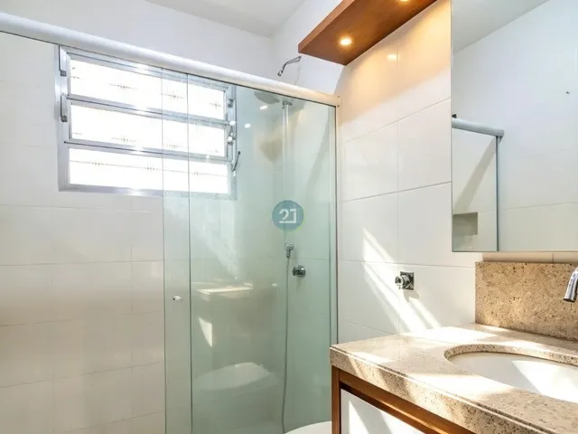 Imagem 16: Alugo ampla casa com 03 quartos, quintal, churrasqueira, 03 vagas de garagem e 150m²