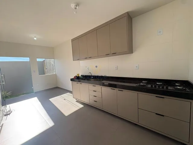 Imagem: Casa geminada em Serra Verde, Ouro Branco