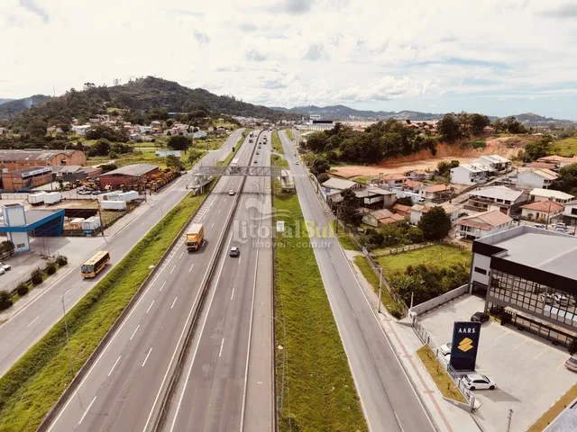 Imagem 6: Terreno Residencial/Comercial À Venda em Capivari de Baixo/Sc
