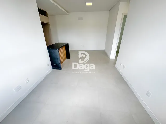 Imagem 3: Apartamento na Carvoeira, 2 Dormitórios Sendo 2 Suites - Florianópolis/Sc