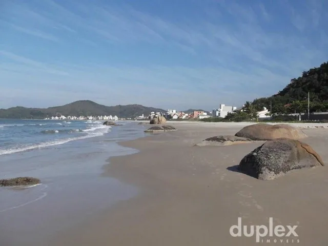 Imagem 3: APARTAMENTO 3 DORMITÓRIOS SENDO 1 SUÍTE NA PRAIA DE PALMAS