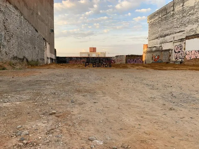 Imagem: Terreno em excelente localização, avenida