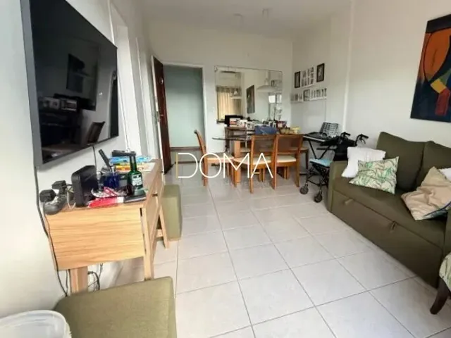 Imagem 5: Apartamento quarto e sala com varanda, próximo a comércio e Praia...