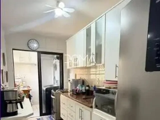 Imagem 7: Apartamento quarto e sala com varanda, próximo a comércio e Praia...